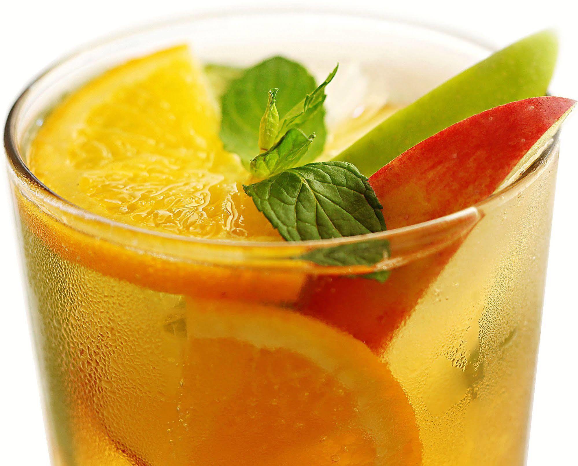 Le Meridien Jeddah Exterior foto A fruit cocktail